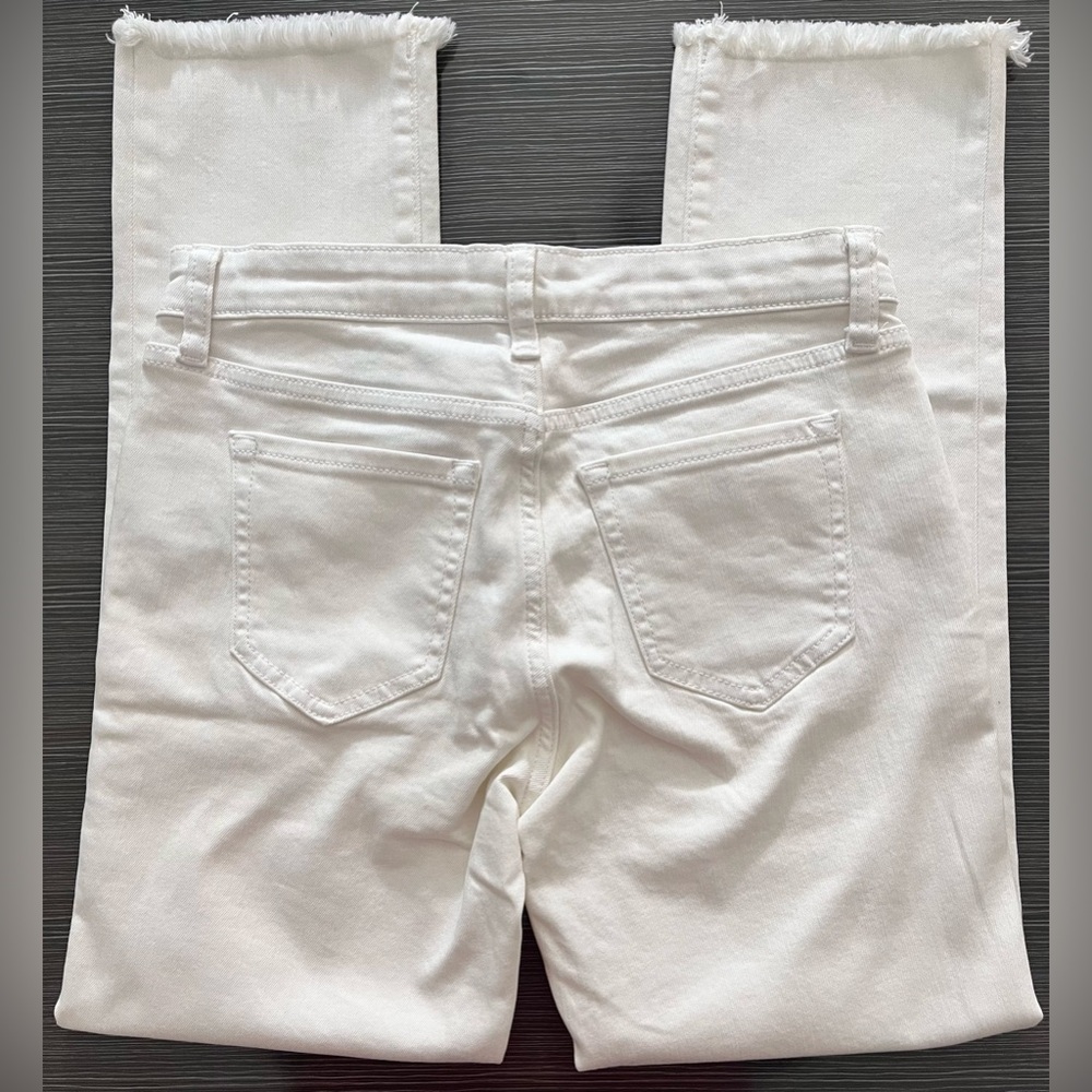 GAP White Straight Leg Cropped Raw Hem Denim Jeans Size 2 - Picture 4 of 10